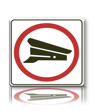 Señalamiento fabricado en lámina galvanizada cal. 16, cuenta con esquinas redondeadas, acabado en fondo reflejante grado ingeniería